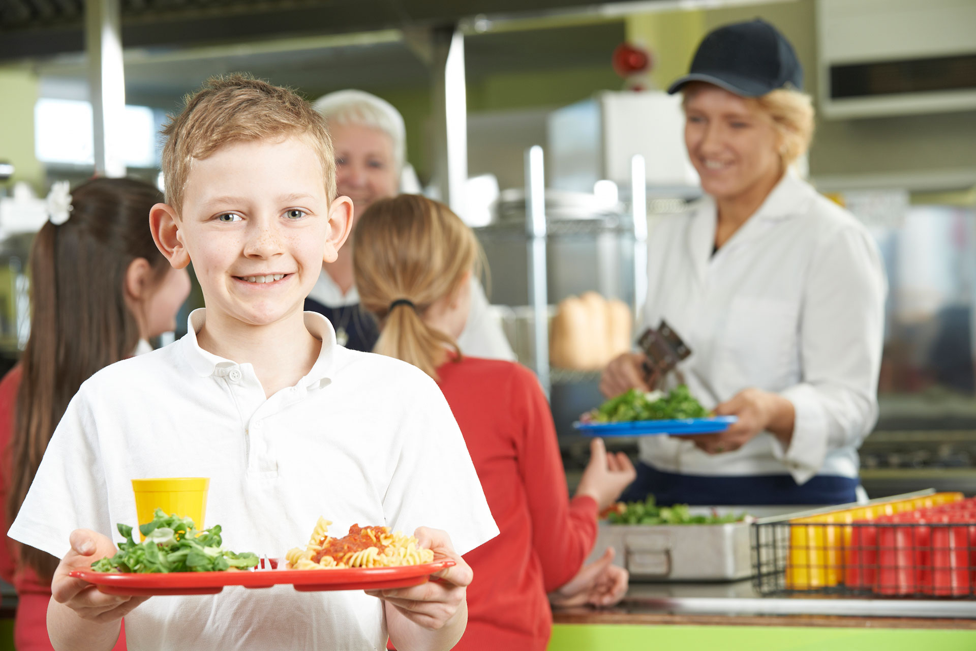 How Edutrak Software Makes Life Easy for Food Directors and Cafeteria Staff Using the Lunch Cashier System